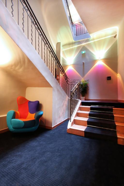 Hotel Les Deux Garcons آيكس أومبروفينس المظهر الخارجي الصورة